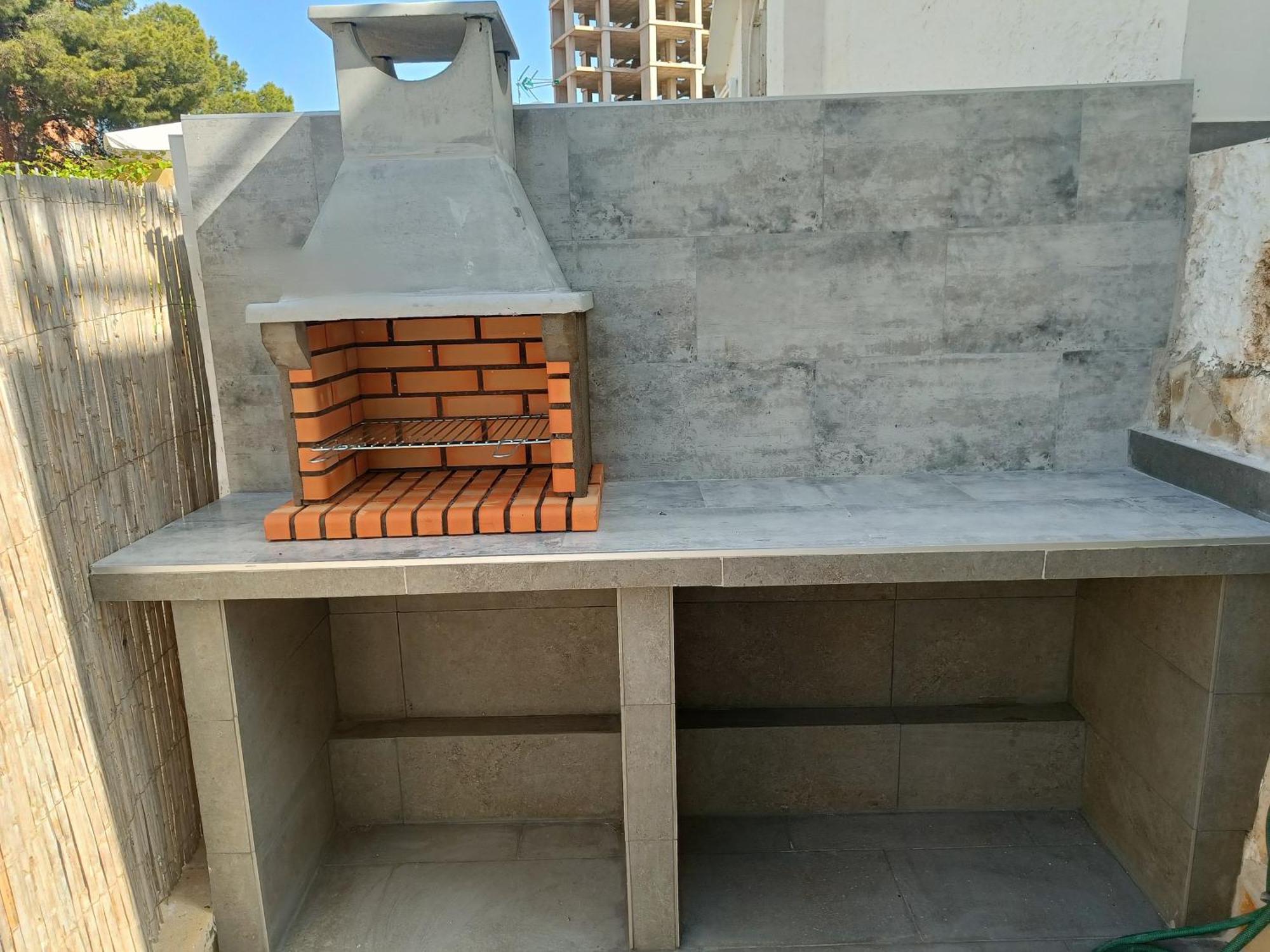Casa Mya Con Terreno Privado Y Parking Compartido - A 800m De Playa Poniente Vakantiehuis Benidorm